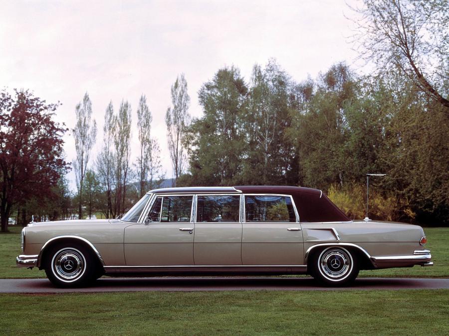  Mercedes-Benz S600 Pullman Landaulet 1965 года  (фото 4 из 8)